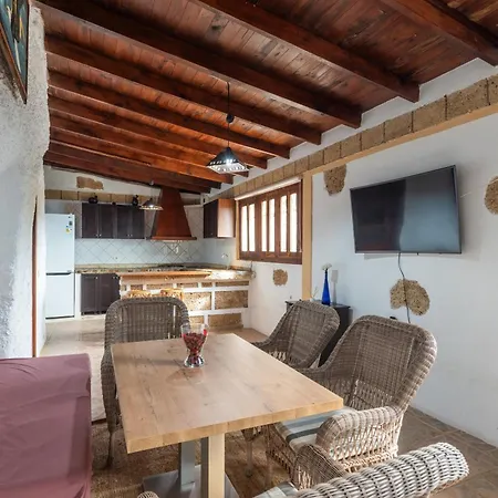 Placentera Cueva Con Piscina Privada Сasa de vacaciones